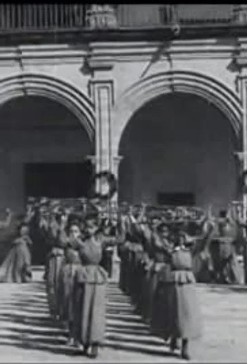 D&eacute;fil&eacute; de jeunes filles au lyc&eacute;e