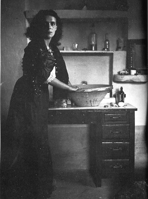 Leonora Carrington o el sortilegio ir&oacute;nico