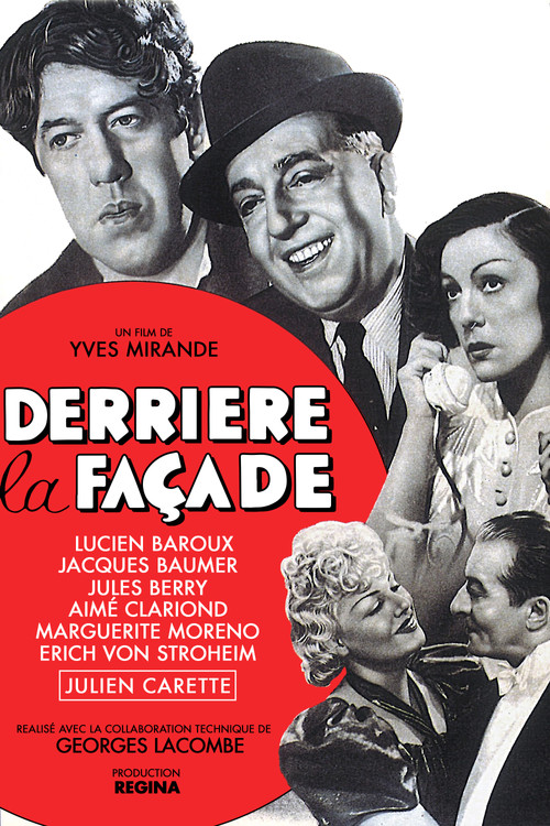 Derri&egrave;re la fa&ccedil;ade