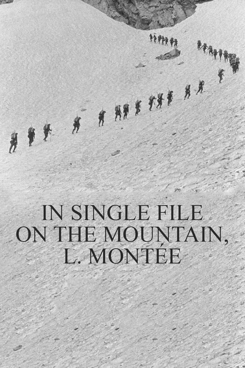 En file indienne dans la montagne, mont&eacute;e